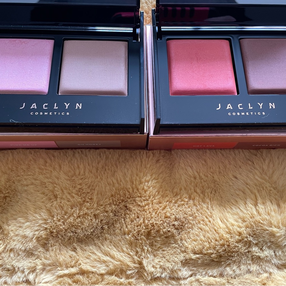 Cosmetics - Picture 4 of 9